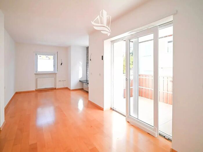 Appartamento trilocale in vendita in Via Molini, Termeno Sulla Strada Del Vino