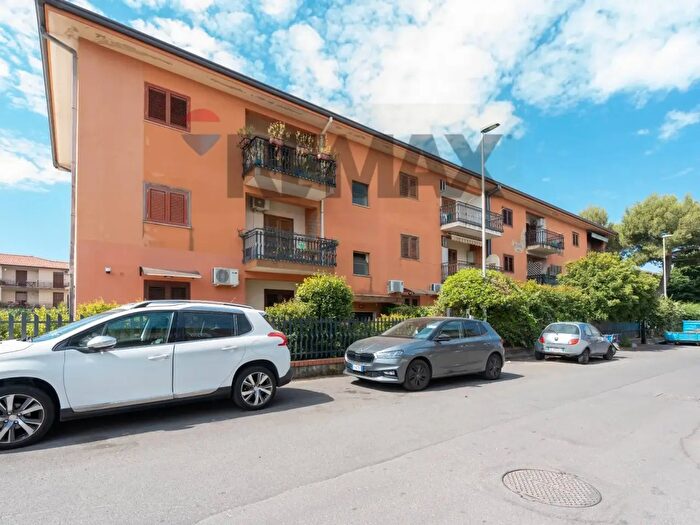 Appartamento quadrilocale in vendita in Via Cinnirella, Tremestieri Etneo