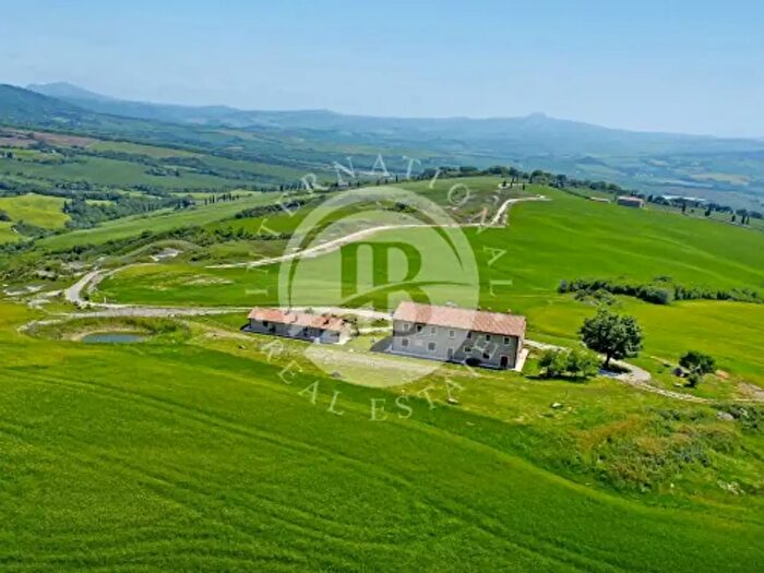 Casa con 6 locali in vendita in Pienza