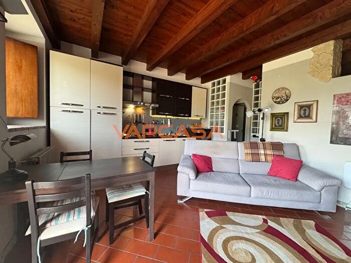 Appartamento bilocale in vendita in Via Colloeni, Cavernago