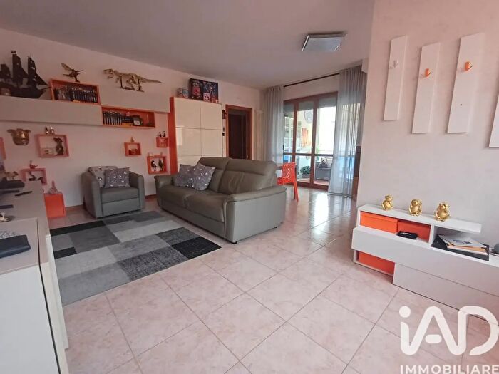 Appartamento trilocale in vendita in Via Capanna, Senigallia