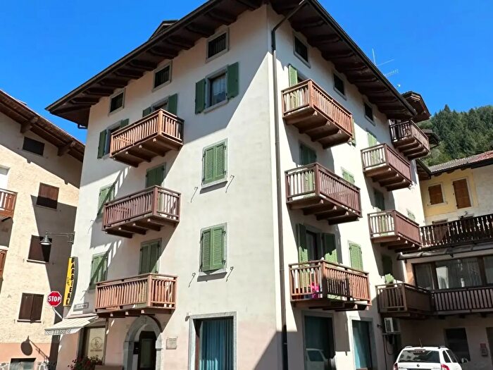 Appartamento quadrilocale in vendita in Via Arc Maturi, Pinzolo