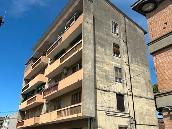 Appartamento con 6 locali in vendita in Adria Via Angeli, Adria