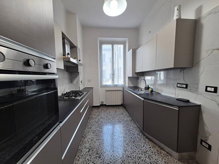 Appartamento quadrilocale in affitto in Via Casata Centuriona, Marassi, Genova
