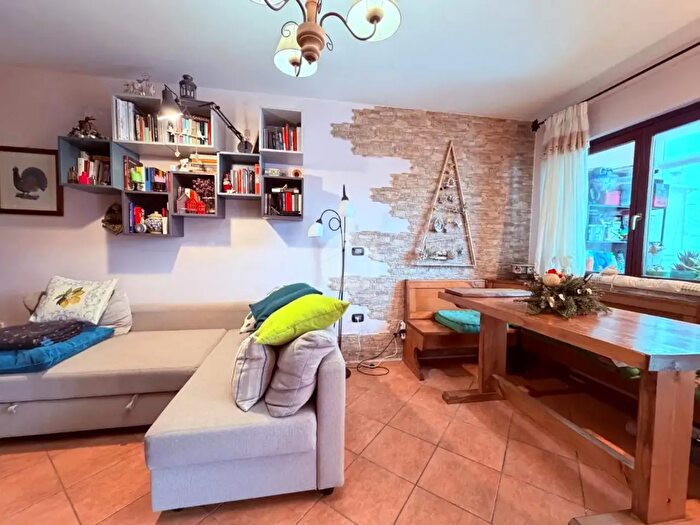 Casa bilocale in vendita in Ss Bis, Rocca Di Mezzo