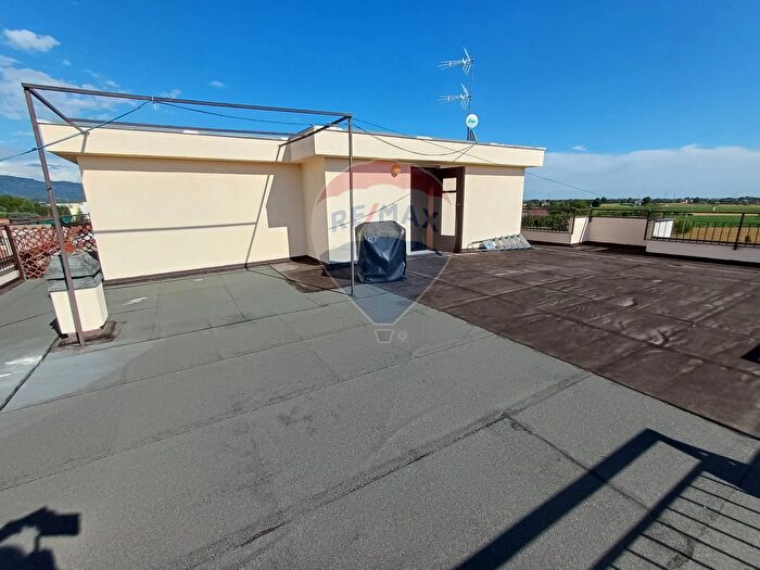 Appartamento trilocale in vendita in Via Ugo Festini, Paderno DAdda