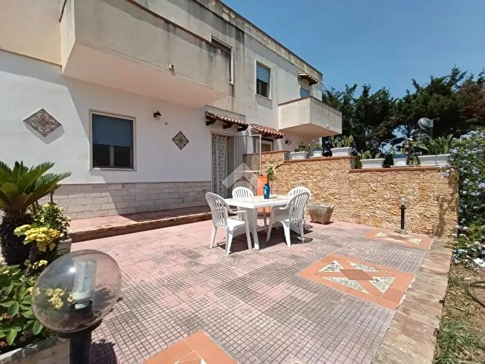 Casa trilocale in vendita in Contrada Belice Mare, Castelvetrano