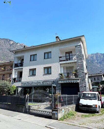 Appartamento quadrilocale in vendita in Via GMazzini, Chiavenna