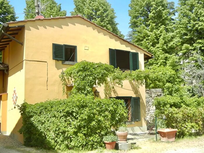 Casa bilocale in vendita in Via dei Cappuccini, Firenze