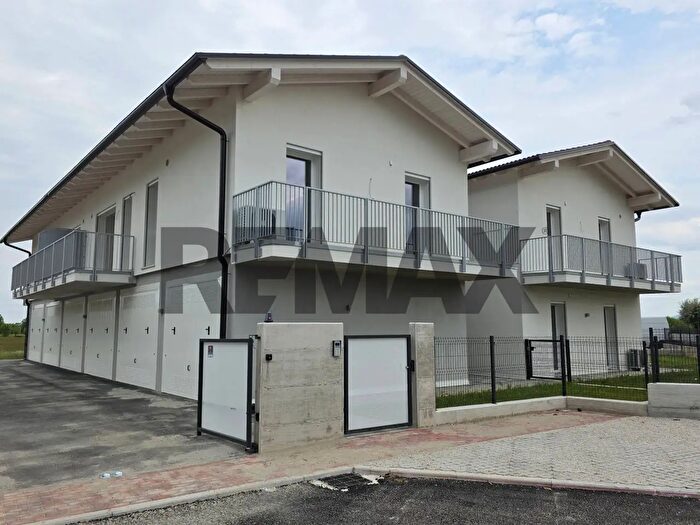 Appartamento quadrilocale in vendita in Costabissara
