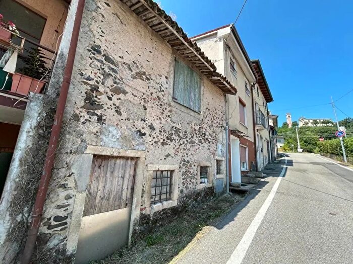 Casa monolocale in vendita in Trissino