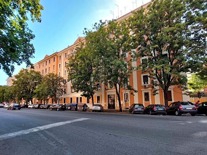 Appartamento monolocale in affitto in Via Ettore Rolli, Roma