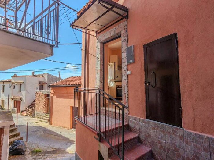 Casa trilocale in affitto in Via Sotto Le Mura, Grisolia