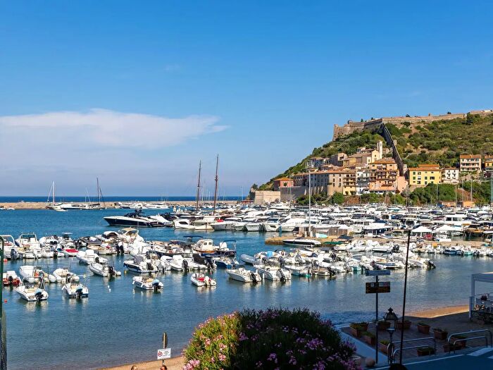 Appartamento con 6 locali in vendita in Lungomare Andrea Doria, Monte Argentario