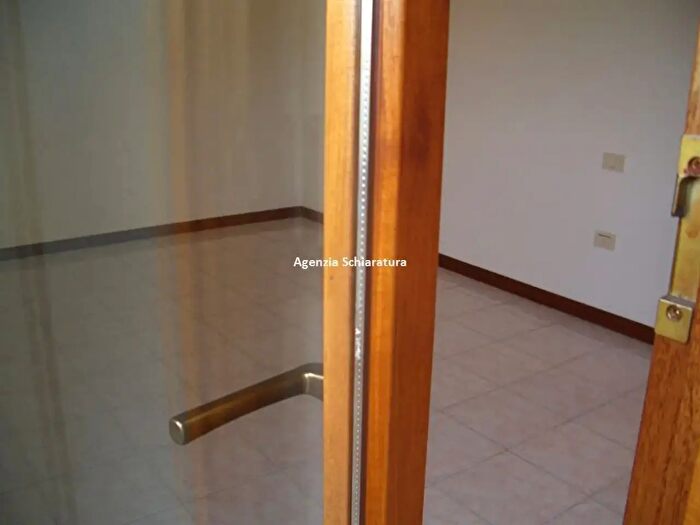 Appartamento con 5 locali in vendita in Vallefoglia