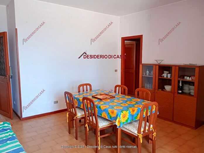 Appartamento trilocale in vendita in Via Trazzera Marina Capo dOrlando Me, Capo DOrlando