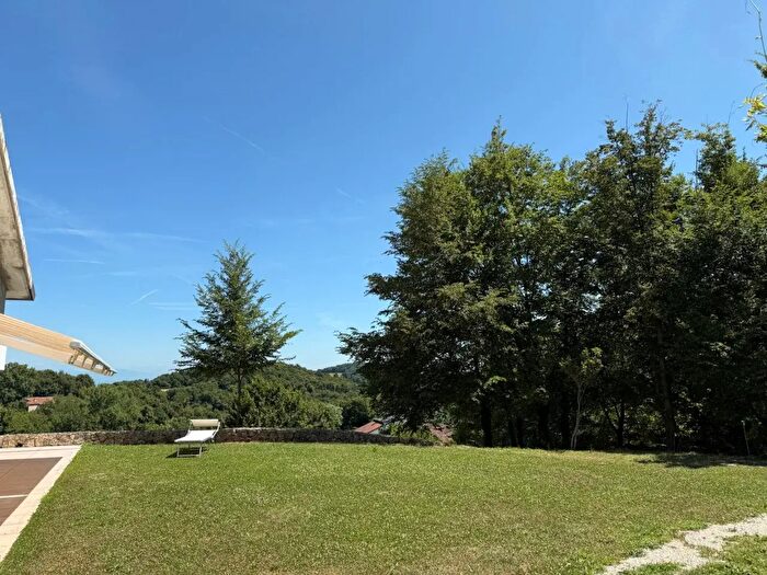 Casa trilocale in vendita in Via Priare Vecchie, Longare