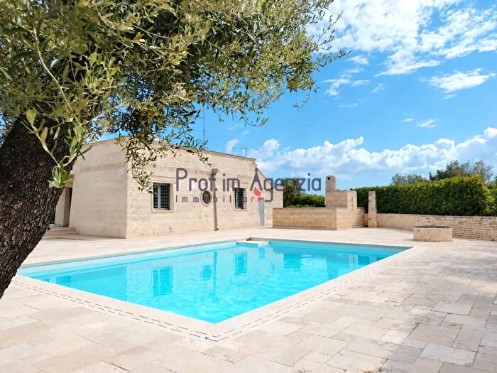 Casa con 5 locali in vendita in Carovigno