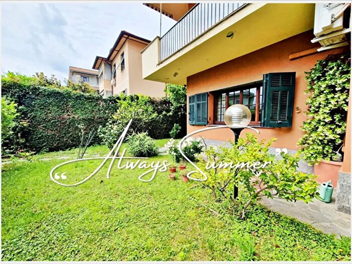 Appartamento con 7 locali in vendita in Viale Primavera, Genova