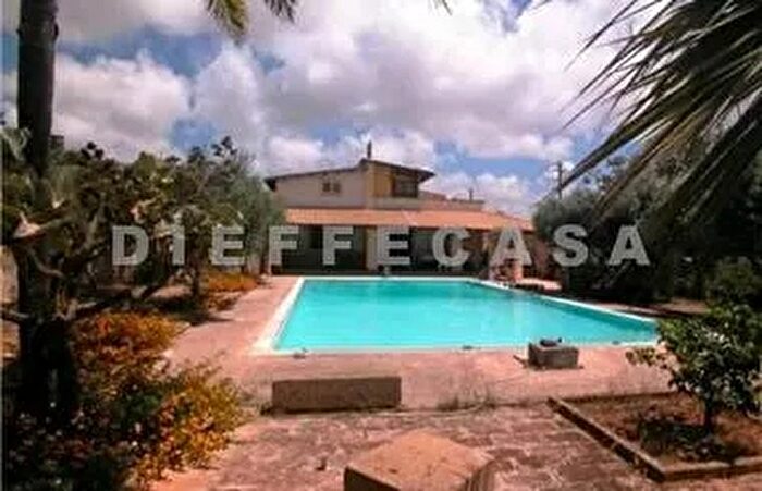 Casa con 9 locali in affitto in Contrada Ventrischi Marsala Tp, Marsala