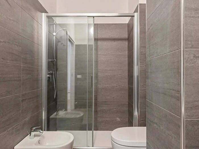 Appartamento monolocale in affitto in Via Luciano Manara, Milano