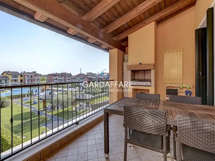 Appartamento trilocale in vendita in Sirmione