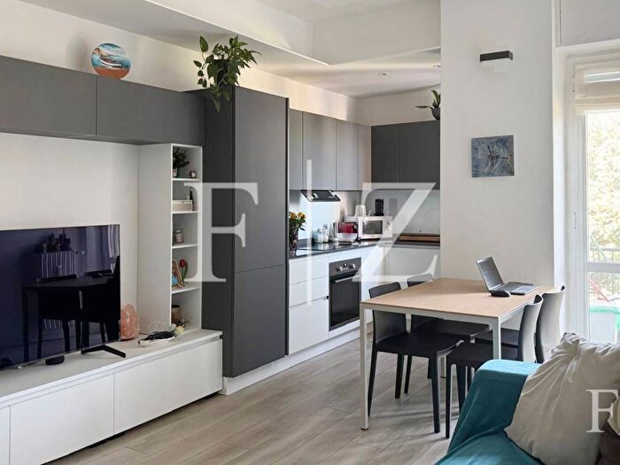 Appartamento trilocale in affitto in Largo dei Gelsomini, Giambellino, Milano