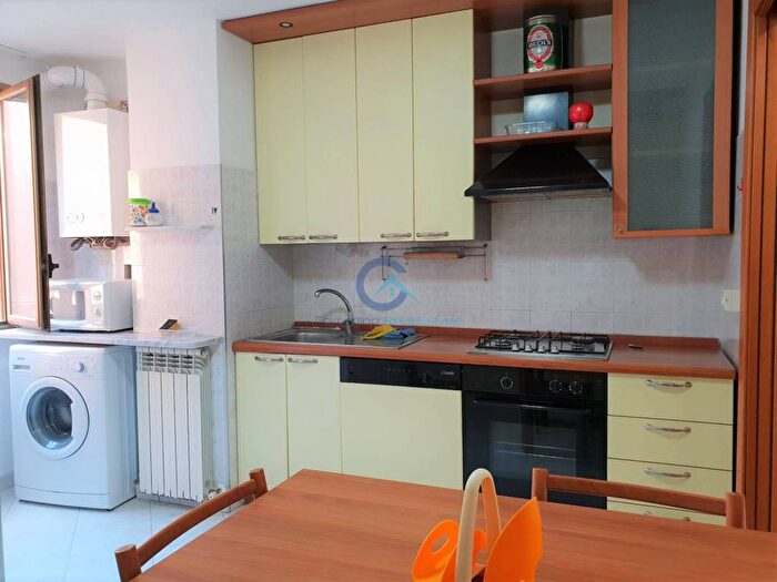 Appartamento trilocale in affitto in Catanzaro Lido, Catanzaro