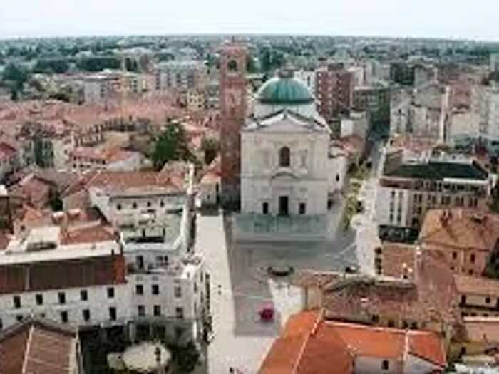 Appartamento trilocale in affitto in Via Marsala, Gallarate