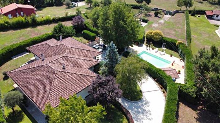 Casa con 6 locali in vendita in Contrada Lagoscillo, Patrica