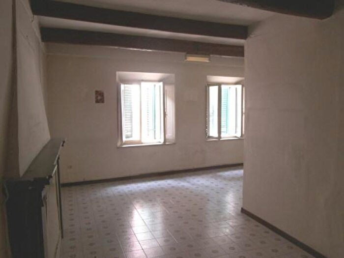 Appartamento con 6 locali in vendita in Via S Floriano, Jesi