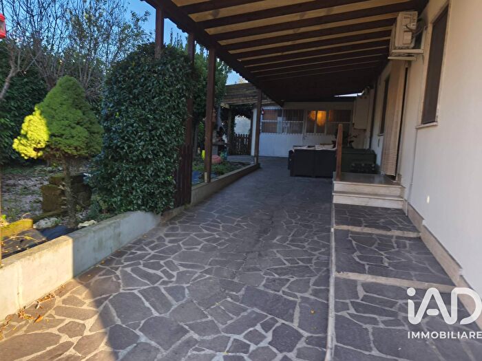 Casa con 9 locali in vendita in Strada della Paglia, Vicenza