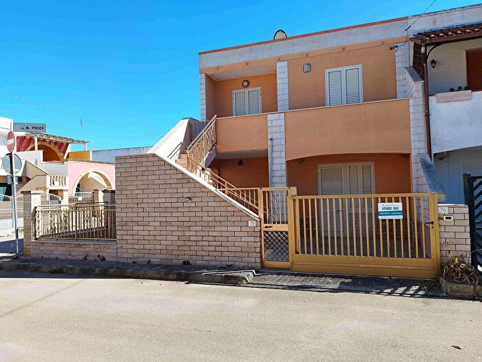 Casa con 6 locali in vendita in Lido Marini Ugento, Ugento