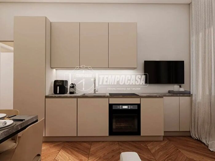 Appartamento trilocale in vendita in Via dellArcivescovado, Torino