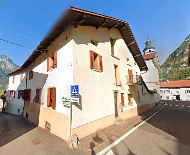 Appartamento con 11 locali in vendita in Via Roma, Ospedaletto