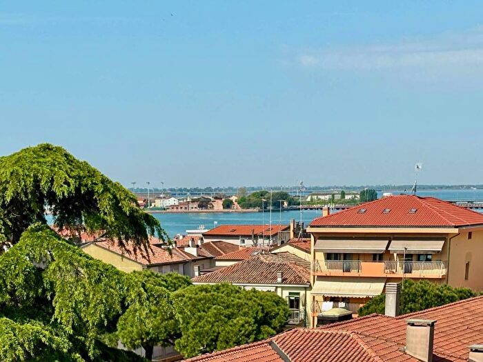 Appartamento con 6 locali in affitto in viale PADOVA, Sottomarina, Chioggia