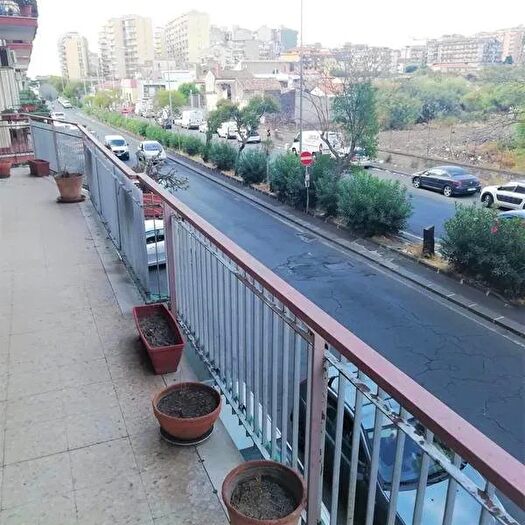 Appartamento trilocale in vendita in Catania, Catania