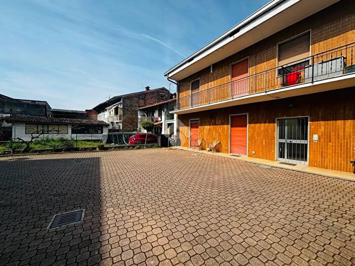 Appartamento trilocale in vendita in Vicolo S Rocco, Fornovo San Giovanni