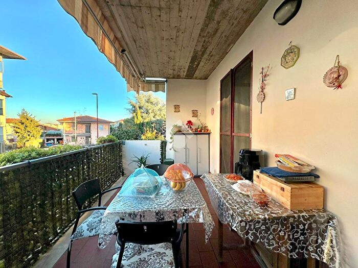 Appartamento trilocale in vendita in Via Tonale, Bussolengo