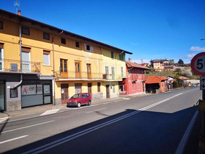 Casa quadrilocale in vendita in Via Martiri della Libertà, Salussola