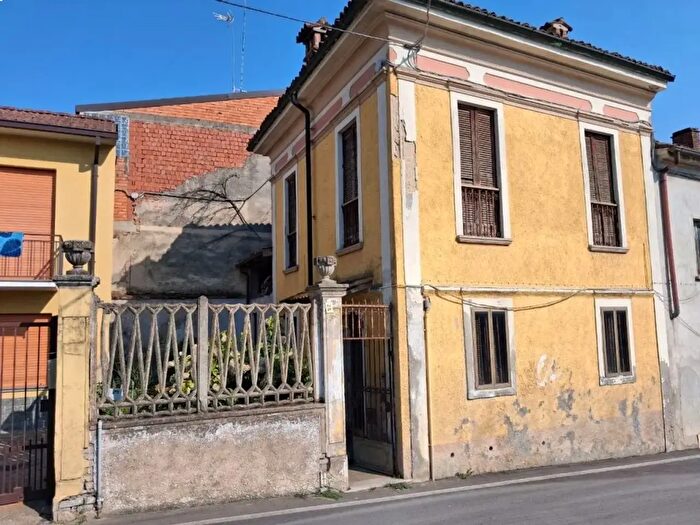 Casa trilocale in vendita in Miradolo Terme
