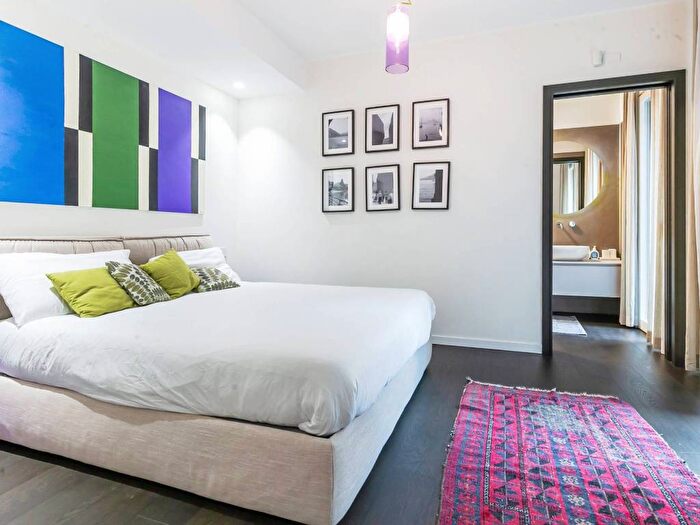 Appartamento trilocale in affitto in Via Chieti, Sempione, Milano