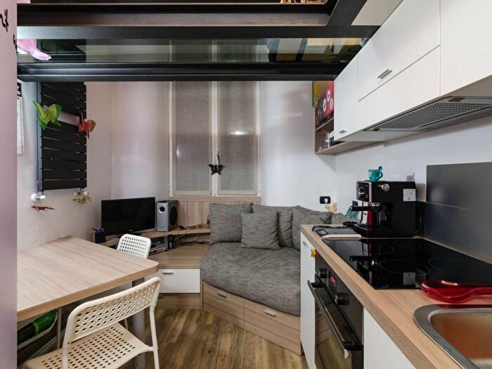 Appartamento monolocale in affitto in Via Comelico, Porta Romana Cadore Montenero, Milano