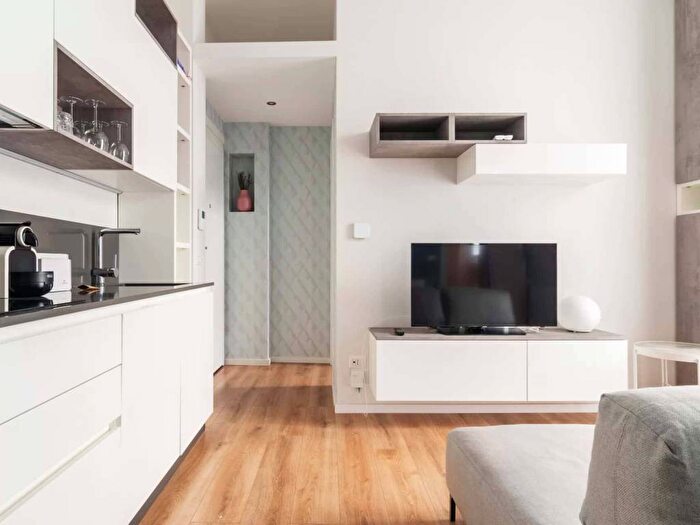 Appartamento bilocale in affitto in Via Giulio Carcano, Pezzotti Meda, Milano