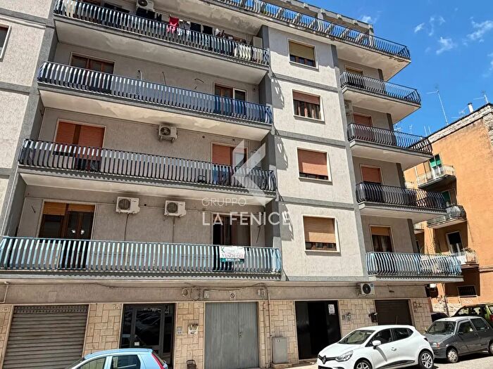 Casa quadrilocale in vendita in Via Pietro Gaona, Martina Franca