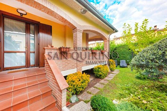 Appartamento trilocale in vendita in Piazza Martiri Partigiani, Sassuolo