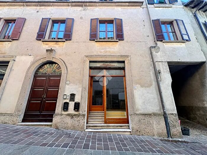 Appartamento bilocale in vendita in Via Giovanni XXIII, Gandino