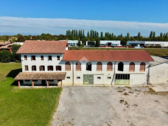 Casa con 5 locali in vendita in Via Don Bosco, Chions