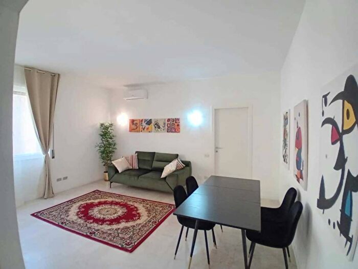 Appartamento bilocale in affitto in Via Lazzaretto, Porta Venezia, Milano