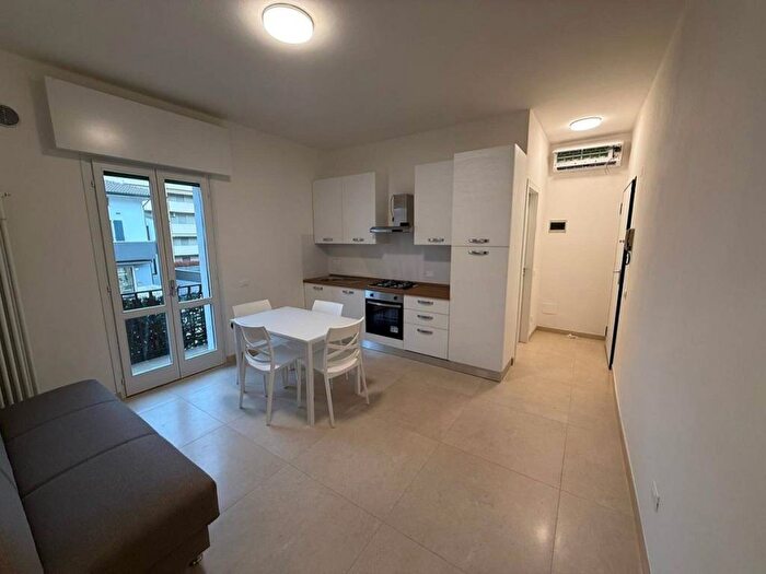 Appartamento bilocale in affitto in Via Legnago, Borgo Roma, Verona